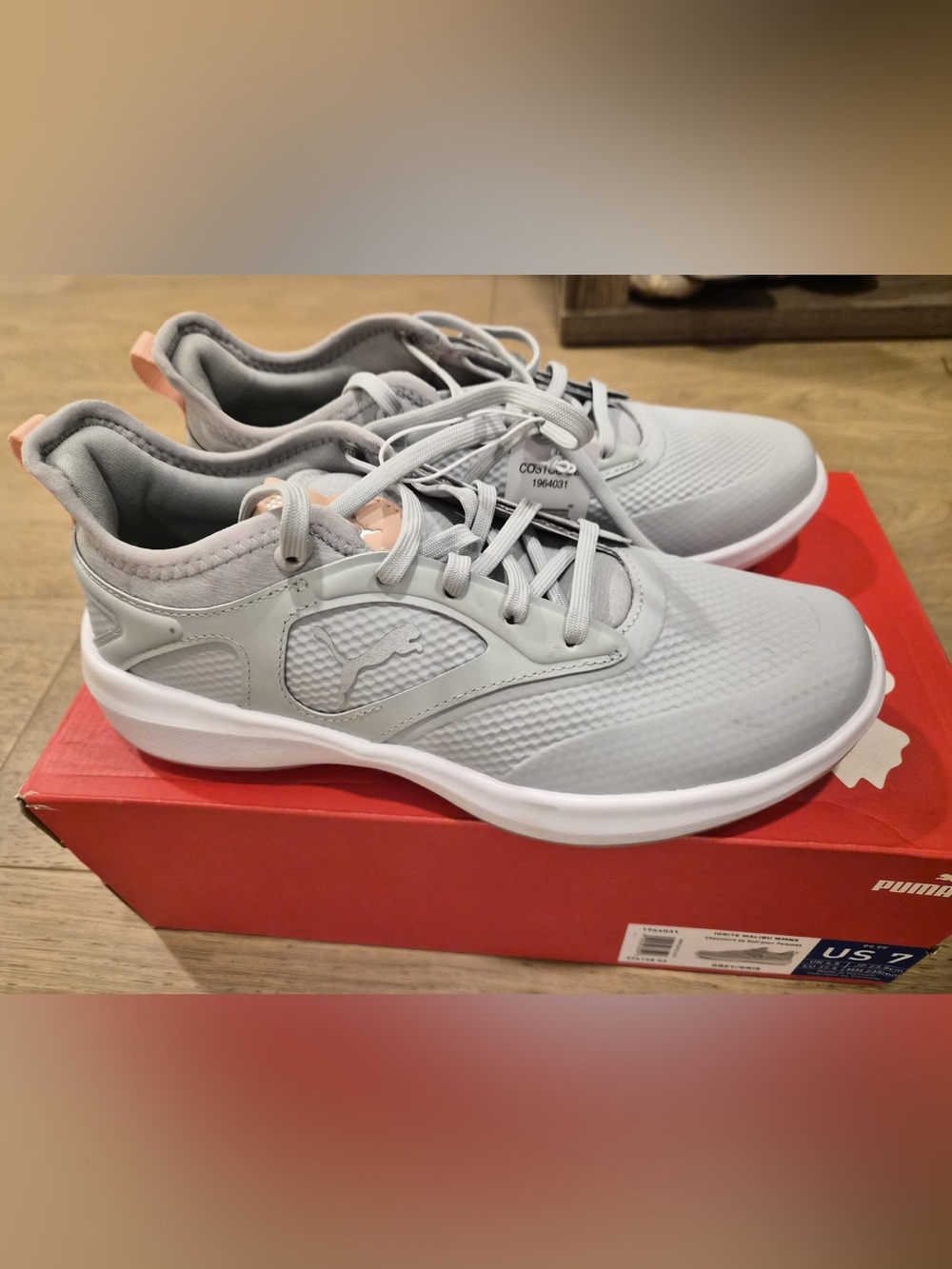 PUMA Women's IGNITE Malibu Spikeless Golf Shoes - Size 7